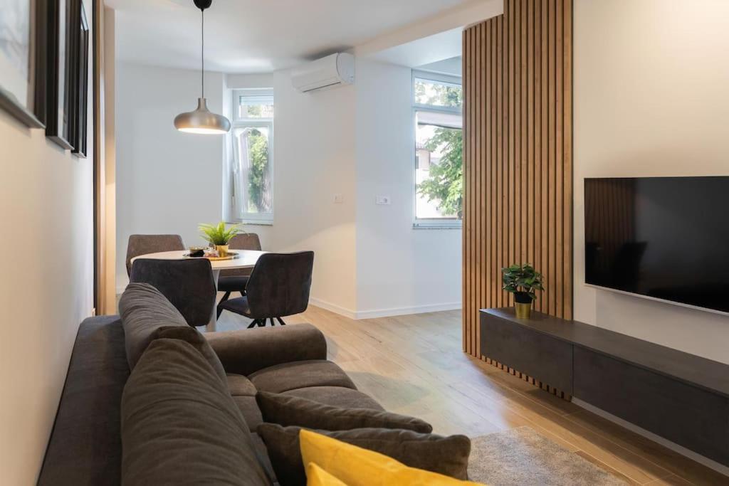 Flat4Us#Cozy#Freeparking#5People Daire Zagreb Dış mekan fotoğraf